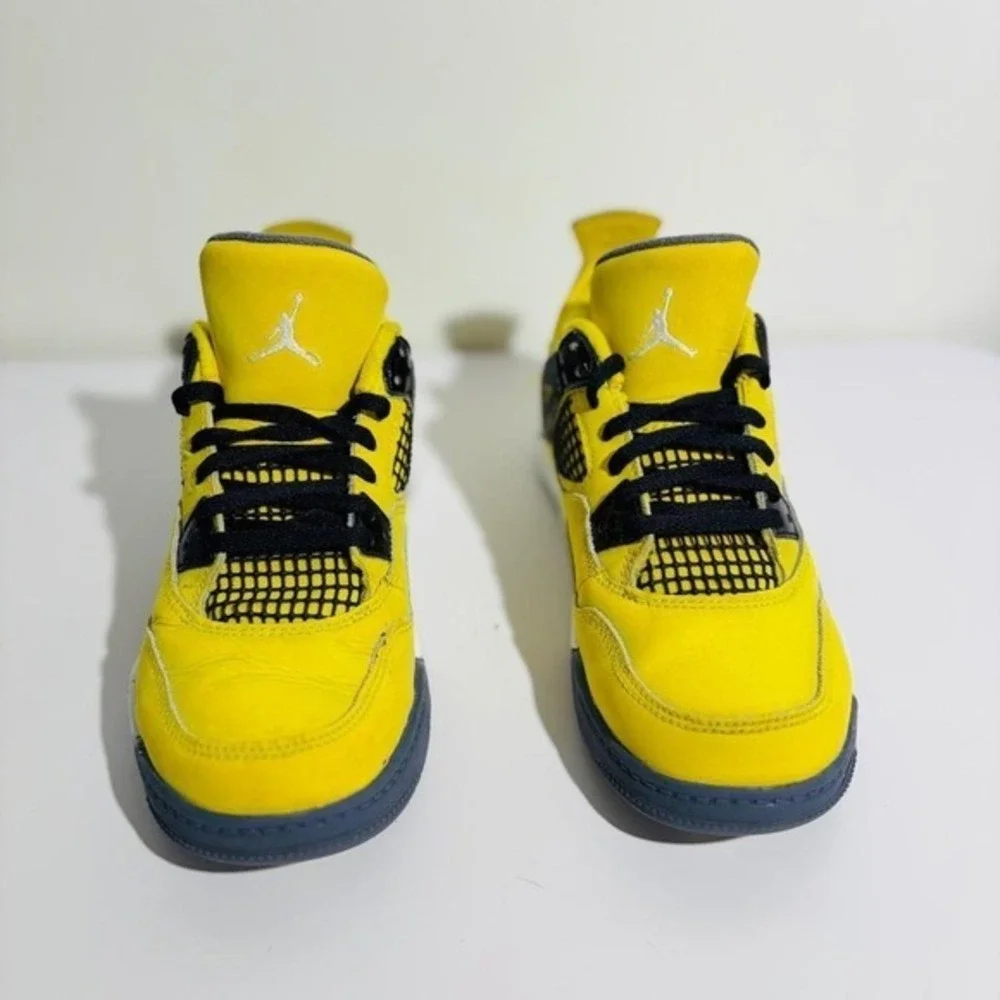 Nike‎ Air Jordan 4 Retro Lightning Sneakers Yellow BQ7670-700 2Y